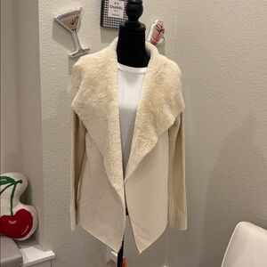 NWT 🔥Love Token Ivory Sweater Fur Large L Open Front Knit Fur Soft Suede Jacket